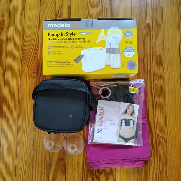 Medela Pump in Style breast pump with OG parts and bonus items - Picture 3 of 4